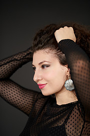 Giulia Mihai model & singer. Photoshoot of model Giulia Mihai demonstrating Face Modeling.Face Modeling Photo #219971
