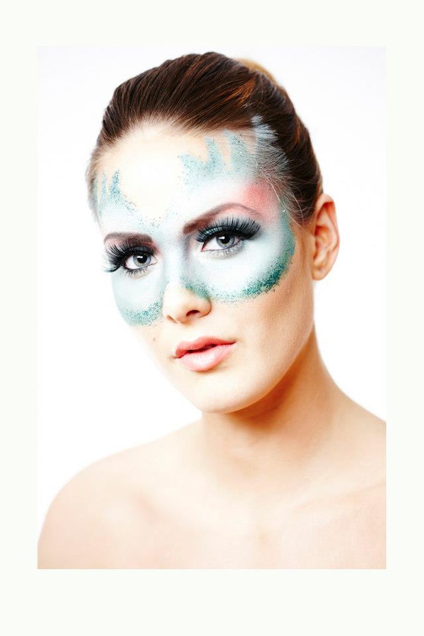 Gunnhildur Birna makeup artist (sminka). Work by makeup artist Gunnhildur Birna demonstrating Creative Makeup in a photoshoot by Binni with the model Sylv&#237;a Briem Fri&#240;j&#243;ns.==Airbrush seminar in March 2012==final photoModel: Sylv&#237;a Briem Fri&#240;j&#243;nsPho