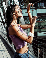 Hilary Merlini model (modella). Photoshoot of model Hilary Merlini demonstrating Fashion Modeling.Fashion Modeling Photo #214838