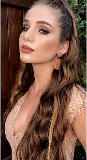 Irina Peshi model. Photoshoot of model Irina Peshi demonstrating Face Modeling.Face Modeling Photo #223963