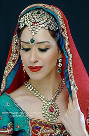 Ismat Saalim Hair Stylist & Makeup Artist