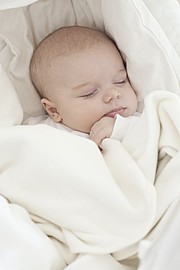 Ivan Mladenov photographer (fotograf). Work by photographer Ivan Mladenov demonstrating Baby Photography.Baby Photography Photo #92132
