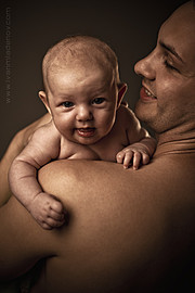 Ivan Mladenov photographer (fotograf). Work by photographer Ivan Mladenov demonstrating Baby Photography.Baby Photography Photo #92132