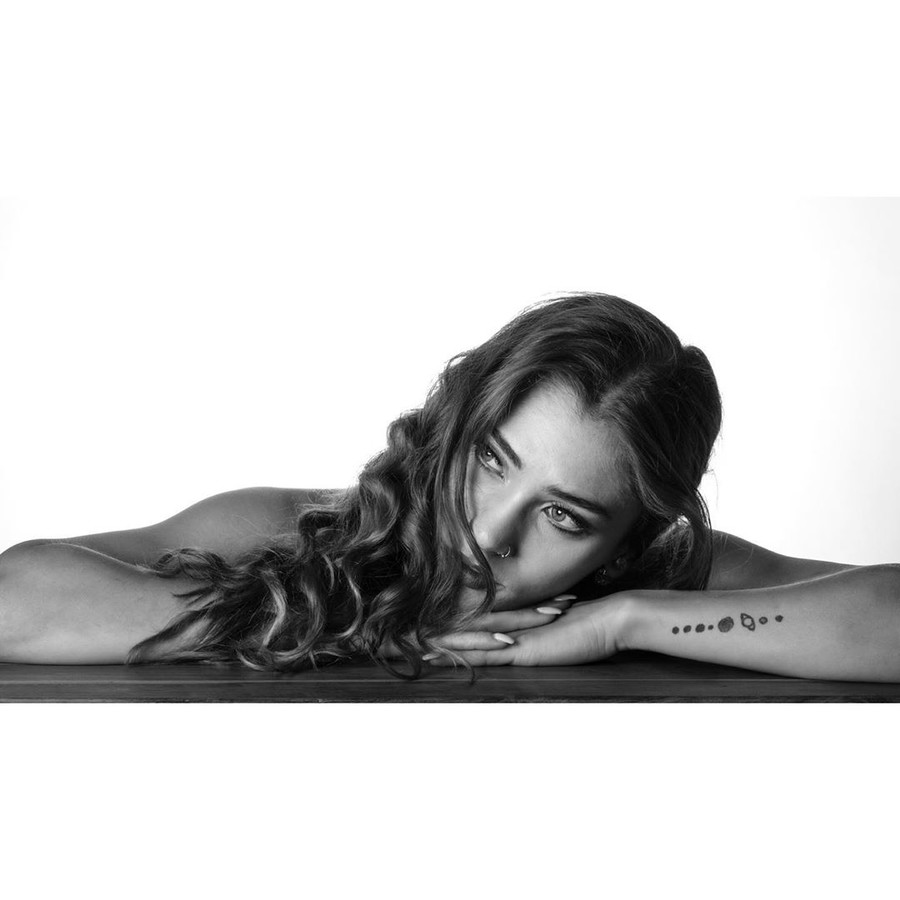 Jade Omardeen model. Photoshoot of model Jade Omardeen demonstrating Face Modeling.Face Modeling Photo #211700