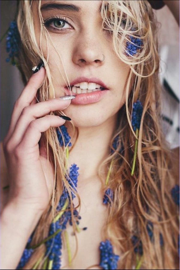 Jade Omardeen model. Photoshoot of model Jade Omardeen demonstrating Face Modeling.Face Modeling Photo #211710
