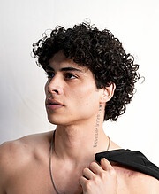 I’m Jaafar, an ambitious and editorial-driven male model reaching out to join your distinguished agency. With a 185 cm tall frame, strong bo