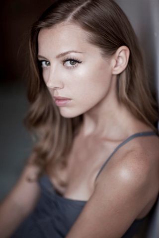 Jenny Tokarev model &amp; actress. Photoshoot of model Jenny Tokarev demonstrating Face Modeling.Face Modeling Photo #162998