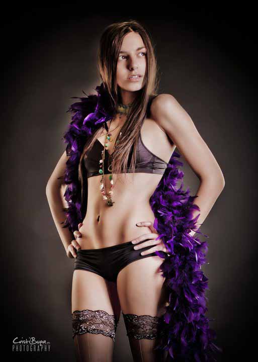 Joanna Tammy model. Photoshoot of model Joanna Tammy demonstrating Body Modeling.Body Modeling Photo #87730