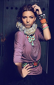 Joanna Tammy model. Photoshoot of model Joanna Tammy demonstrating Face Modeling.Face Modeling Photo #87751