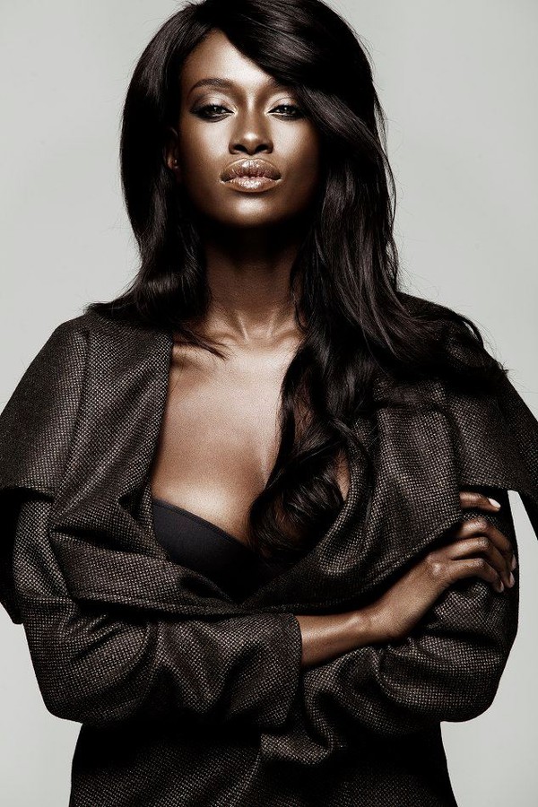 Joelle Kayembe model. Photoshoot of model Joelle Kayembe demonstrating Face Modeling.Face Modeling Photo #142099