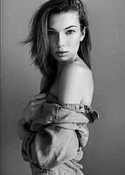 Josie Barton model. Photoshoot of model Josie Barton demonstrating Face Modeling.Face Modeling Photo #201809