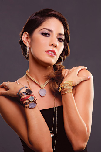 Julia Iris Ayala model. Photoshoot of model Julia Iris Ayala demonstrating Face Modeling.Face Modeling Photo #119850