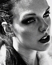 Julie Silvero model (modelka). Photoshoot of model Julie Silvero demonstrating Face Modeling.Face Modeling Photo #187957