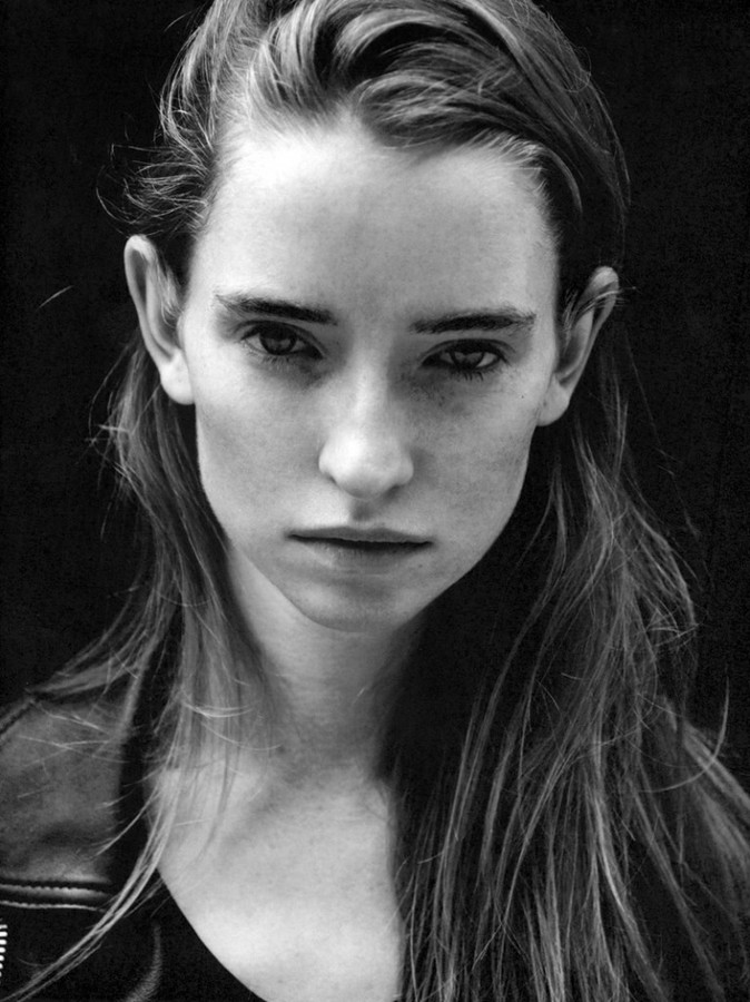 Karley Parker model. Photoshoot of model Karley Parker demonstrating Face Modeling.Face Modeling Photo #122832