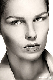Katie Tulyankina model (модель). Katie Tulyankina demonstrating Face Modeling, in a photoshoot by Kirill Yanovski.Photographer: Kirill YanovskiFace Modeling Photo #103233
