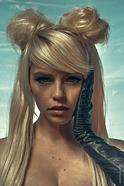Katrina Wilkinson model. Photoshoot of model Katrina Wilkinson demonstrating Face Modeling.Face Modeling Photo #95852