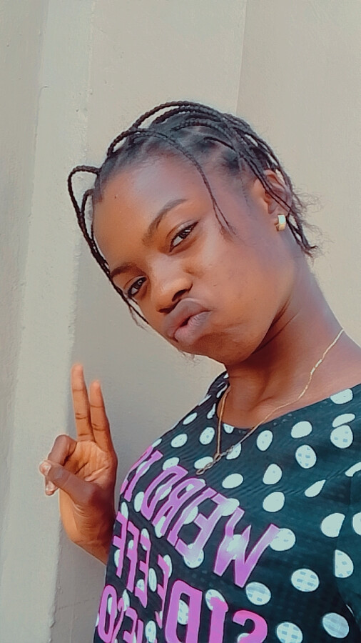 Khadijat Damilola Aremu model. Photoshoot of model Khadijat Damilola Aremu demonstrating Face Modeling.Face Modeling Photo #245779