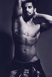 Konstantinos Pavlopoulos (Κωνσταντίνος Παυλόπουλος) fashion & comercial model. Photoshoot of model Konstantinos Pavlopoulos demonstrating Body Modeling.Body Modeling Photo #202847