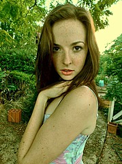 Laura Della model. Photoshoot of model Laura Della demonstrating Face Modeling.Face Modeling Photo #90539