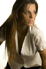 Laura Giuliani model (modella). Photoshoot of model Laura Giuliani demonstrating Face Modeling.Face Modeling Photo #121140