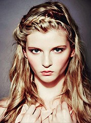 Lauren Mcgee model. Photoshoot of model Lauren Mcgee demonstrating Face Modeling.Face Modeling Photo #178031