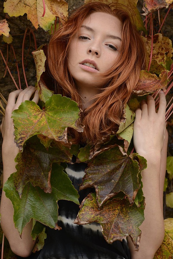Lauren Rebecca Roth model. Photoshoot of model Lauren Rebecca Roth demonstrating Face Modeling.Face Modeling Photo #114408