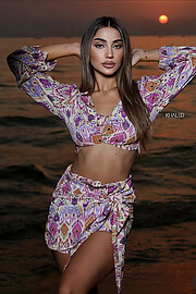 I am a face and body model with hands-on experience collaborating with well-known Lebanese brands including Golden Teatox, Assaad Hair Desig