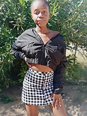 I'm Lesego Elsa from Rustenburg, i have done my matric on 2022 . I have no experience in modeling but I can be able to model since I'm inter