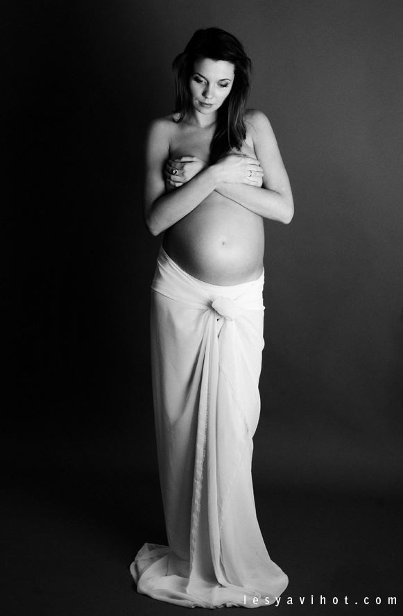 Lesya Vihot photographer (Леся Віхоть фотограф). Work by photographer Lesya Vihot demonstrating Maternity Photography.Maternity Photography Photo #105786