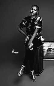 Lizz Ondhugu is a model,an upcoming who is so passionate in modelling and photography,I also do runways and looking forward to future in com
