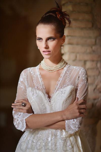 Lora Dimoglou fashion designer (σχεδιαστής μόδας). design by fashion designer Lora Dimoglou.Wedding Gown Design Photo #112929