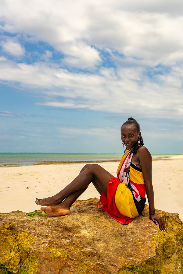 Lucy Wanjiru model. Photoshoot of model Lucy Wanjiru demonstrating Fashion Modeling.Ian Gough my photographerFashion Modeling Photo #212993