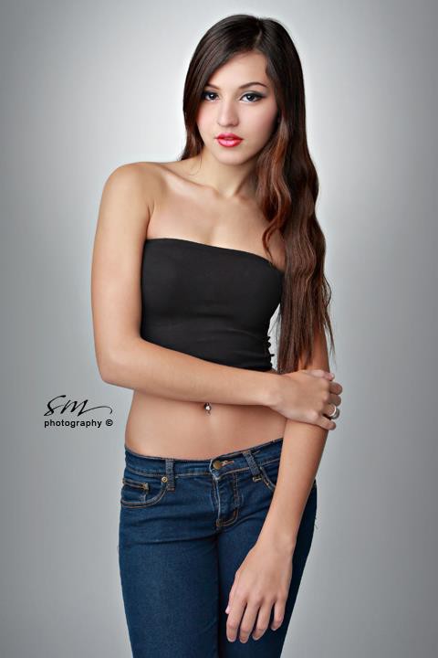 Luiza Linhares model. Photoshoot of model Luiza Linhares demonstrating Fashion Modeling.Fashion Modeling Photo #122543