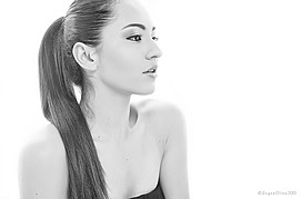 Luiza Linhares model. Photoshoot of model Luiza Linhares demonstrating Face Modeling.Face Modeling Photo #122576