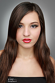 Luiza Linhares model. Photoshoot of model Luiza Linhares demonstrating Face Modeling.Face Modeling Photo #122569