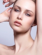 Madeline O'Sullivan model. Photoshoot of model Madeline O Sullivan demonstrating Face Modeling.Face Modeling Photo #182334