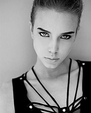 Malgosia Guzowska model (modelka). Photoshoot of model Malgosia Guzowska demonstrating Face Modeling.Face Modeling Photo #104997