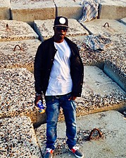 my name is manas zechariah i grow up in egypt i have a high sense of fashion am all about good looking very easy going i like making new fri