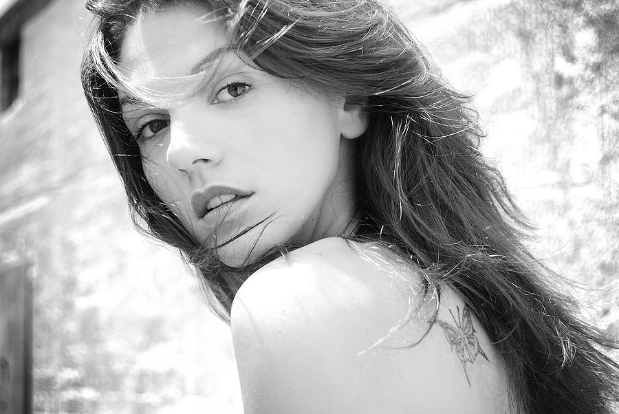 Maria Iuliana Somu model (μοντέλο). Photoshoot of model Maria Iuliana Somu demonstrating Face Modeling.Face Modeling Photo #112122