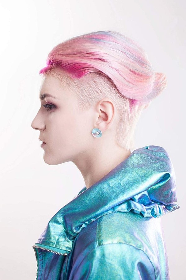 Marina Bondarevska model (μοντέλο). Photoshoot of model Marina Bondarevska demonstrating Face Modeling.Earrings,Hair ColoringFace Modeling Photo #165972