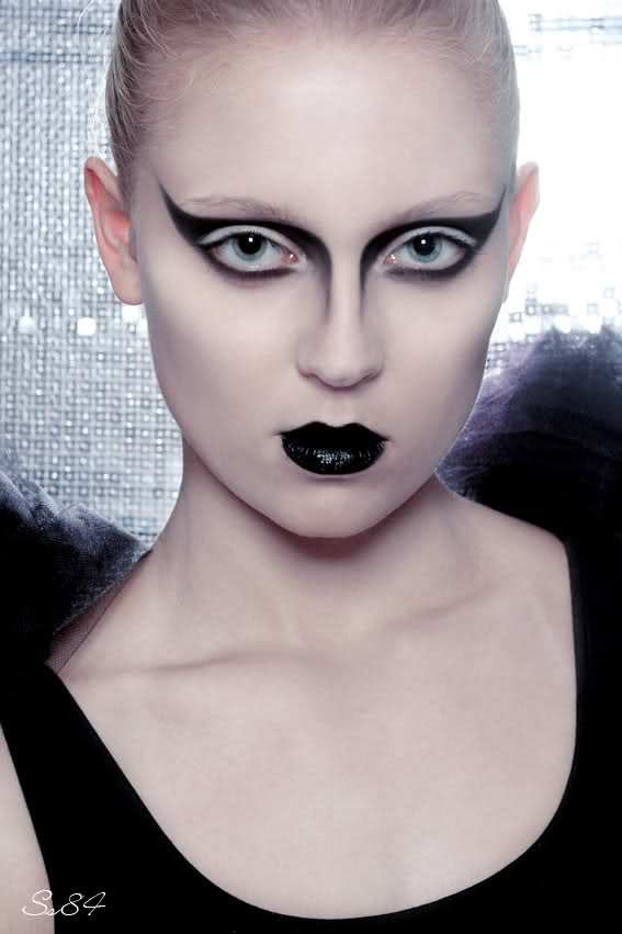 Marte Wang model (modell). Photoshoot of model Marte Wang demonstrating Face Modeling.Face Modeling Photo #82425