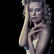 Martina Novotna model (modelka). Photoshoot of model Martina Novotna demonstrating Face Modeling.Face Modeling Photo #91978