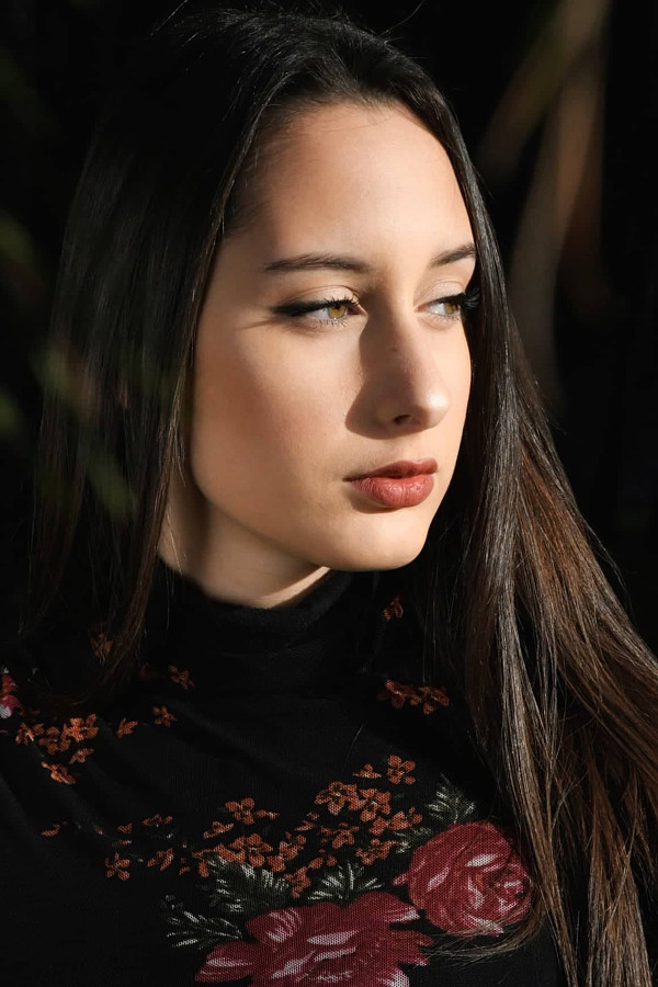 Melitini Vitta model (Μελιτίνη Βήττα μοντέλο). Photoshoot of model Melitini Vitta demonstrating Face Modeling.Face Modeling Photo #232061