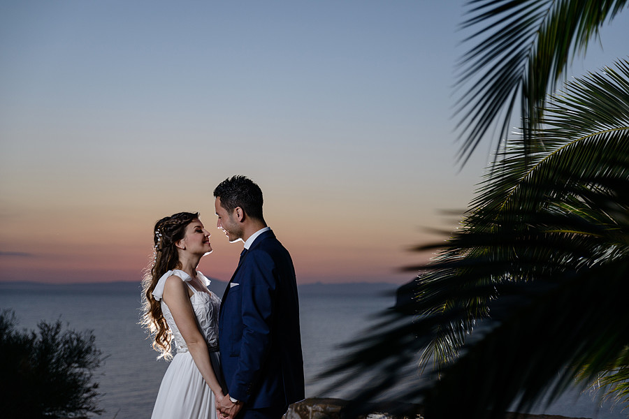 Menelaos Iliadis photographer (φωτογράφος). Work by photographer Menelaos Iliadis demonstrating Wedding Photography.Wedding Photography Photo #193249