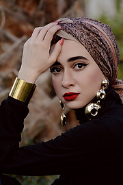 Menna El Hadidy model. Photoshoot of model Menna El Hadidy demonstrating Face Modeling.Face Modeling Photo #236554