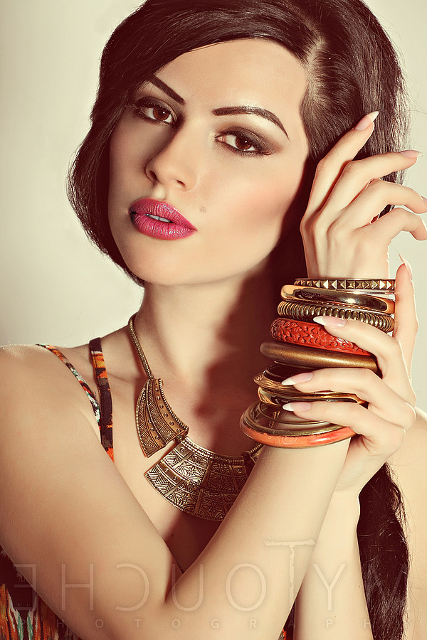 Mihaela Manole model. Photoshoot of model Mihaela Manole demonstrating Face Modeling.Necklace,BraceletFace Modeling Photo #94794