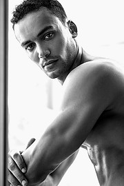Mohamed Souliman model. Photoshoot of model Mohamed Souliman demonstrating Face Modeling.Face Modeling Photo #200820