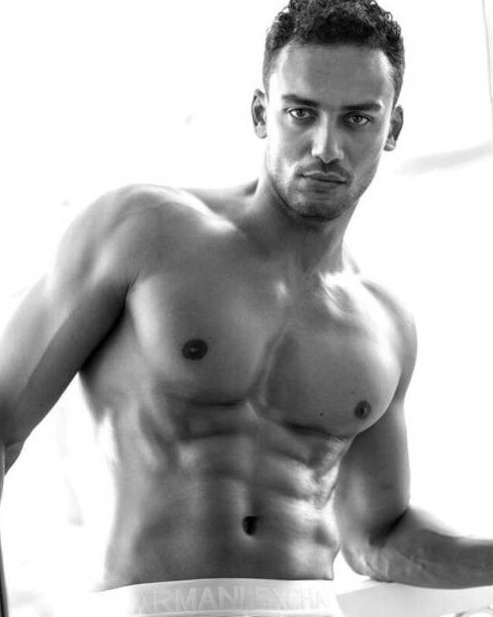 Mohamed Souliman model. Photoshoot of model Mohamed Souliman demonstrating Body Modeling.Body Modeling Photo #200939