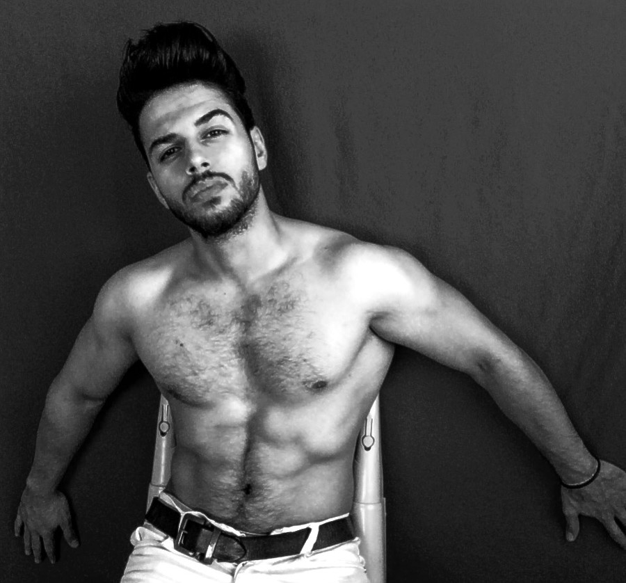 Mohammed Modar model. Photoshoot of model Mohammed Modar demonstrating Body Modeling.Body Modeling Photo #201204