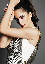 Natalia Barulich model. Photoshoot of model Natalia Barulich demonstrating Face Modeling.Face Modeling Photo #120348